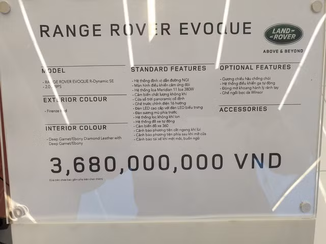 Cận cảnh Range Rover Evoque 2020 vừa về Việt Nam, giá 3,68 tỷ đồng