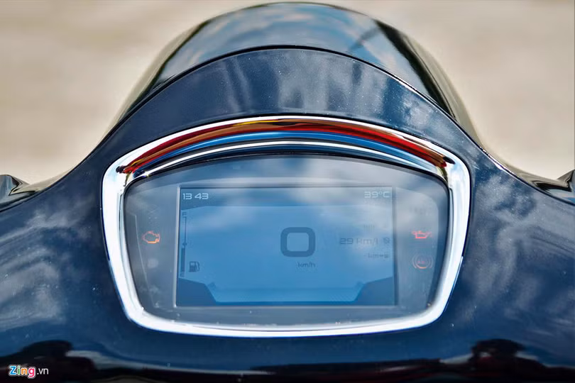 Vespa GTS 300 HPE - động cơ mới, giá 155 triệu đồng