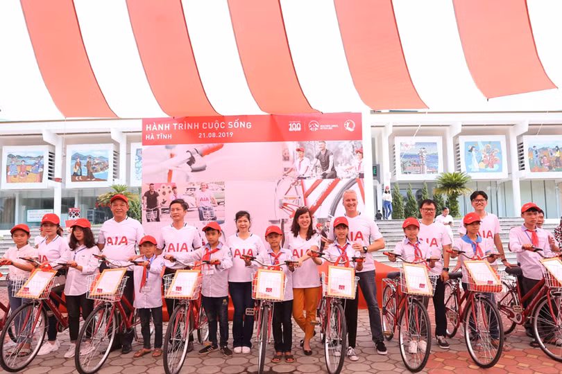 “Hành trình Cuộc sống” – mang niềm vui đến trẻ em khó khăn Hà Tĩnh