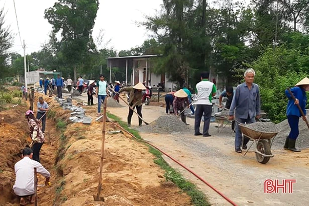 Hơn 14.400 lượt người dân Thạch Hà thi đua làm nông thôn mới