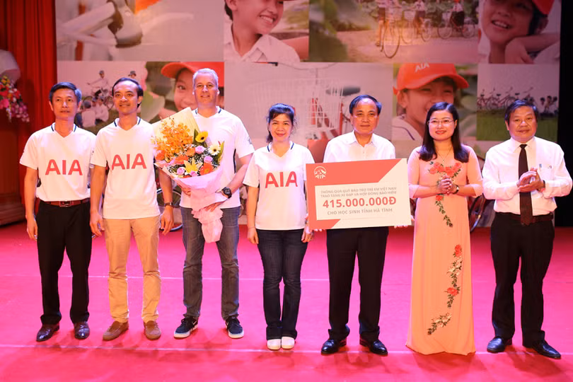 “Hành trình Cuộc sống” – mang niềm vui đến trẻ em khó khăn Hà Tĩnh