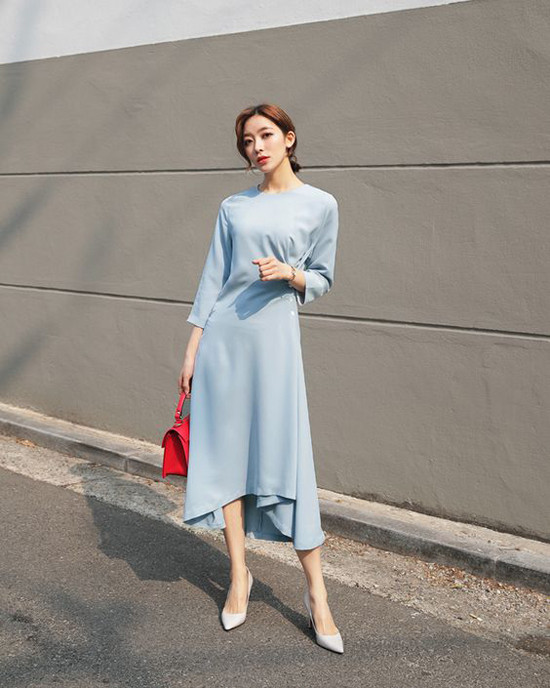 Các mẫu váy dáng dài cho nàng đón thu