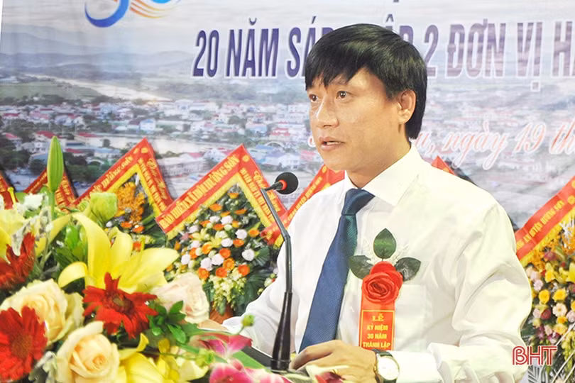 Thị trấn Phố Châu đón nhận Bằng khen của Thủ tướng Chính phủ