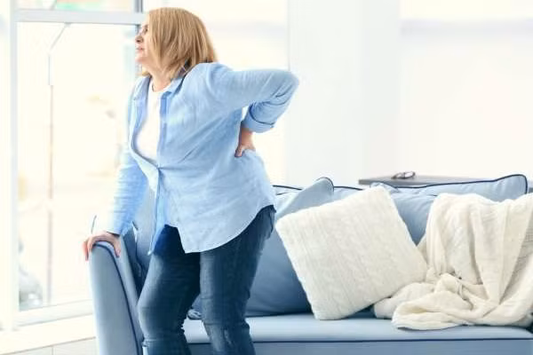 Cảnh báo cơn đau tim từ những dấu hiệu “thầm lặng”