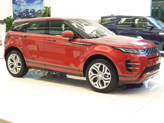 Cận cảnh Range Rover Evoque 2020 vừa về Việt Nam, giá 3,68 tỷ đồng