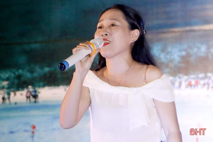 Gần 200 giáo viên âm nhạc Hà Tĩnh tập huấn về dân ca ví, giặm Nghệ Tĩnh