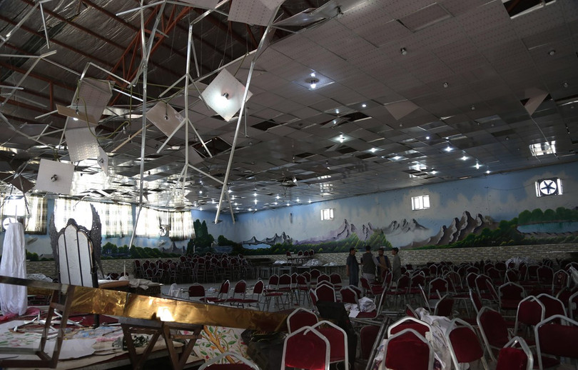 Afghanistan cam kết xóa sổ nơi trú ẩn của IS sau vụ đánh bom đám cưới