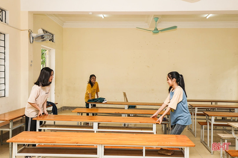 Những khoảnh khắc vui tươi ngày tựu trường của học sinh Hà Tĩnh