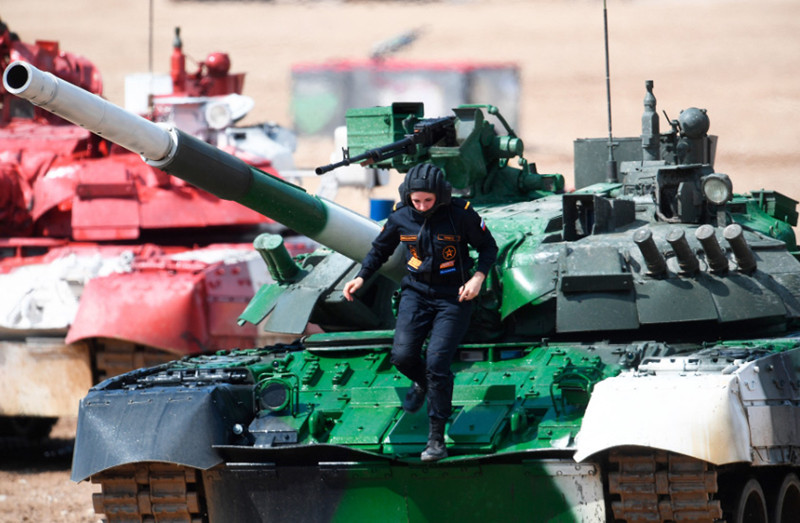 ấn tượng kíp lái xe tăng nữ đầu tiên của nga tại tank biathlon 2019 hình 4 Ấn tượng kíp lái xe tăng nữ đầu tiên của Nga