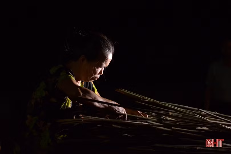 Khám phá chợ đêm gần trăm tuổi ở Hà Tĩnh