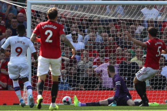 MU thua đau Crystal Palace trên sân nhà