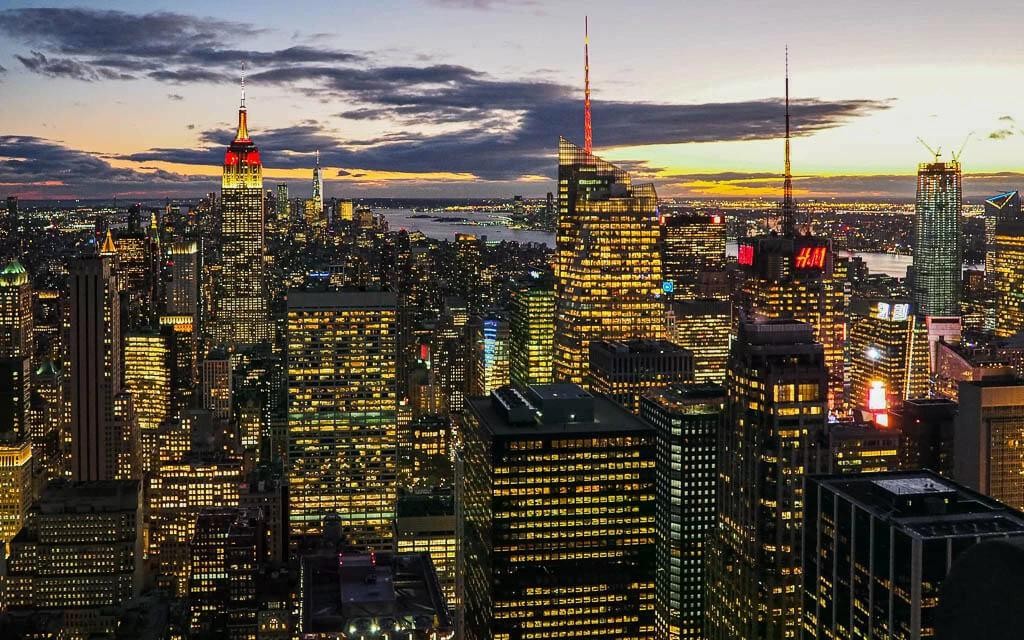 Đường chân trời mang tính biểu tượng của New York City. Đây là thành phố duy nhất của Mỹ góp mặt trong top 10 skyline đẹp nhất thế giới. (Nguồn: Traveling Found Love).
