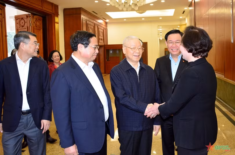 Tổng Bí thư Nguyễn Phú Trọng và các đại biểu tham dự phiên họp.