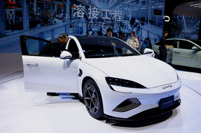 Xe Seal của BYD tại triển lãm ở Nhật Bản tháng 10/2023. Ảnh: Reuters Xe Seal của BYD tại triển lãm ở Nhật Bản tháng 10/2023. Ảnh: Reuters