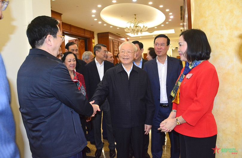 Tổng Bí thư Nguyễn Phú Trọng và các đại biểu tham dự phiên họp.