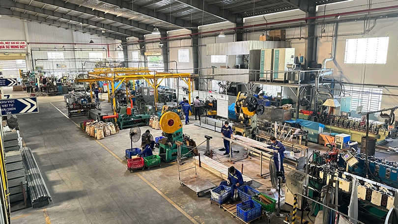 Hoạt động sản xuất tại nhà máy Cát Vạn Lợi Ống thép 4.jpg