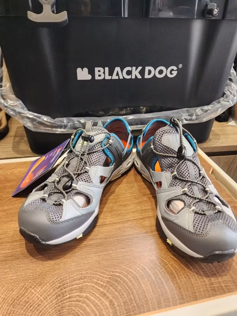 giày lội suối 1.jpg