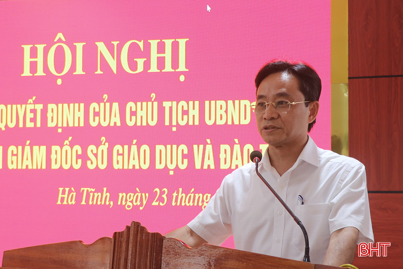 Phó Bí thư Thường trực Tỉnh ủy Trần Thế Dũng phát biểu chúc mừng, giao nhiệm vụ. IMG_4113.JPG