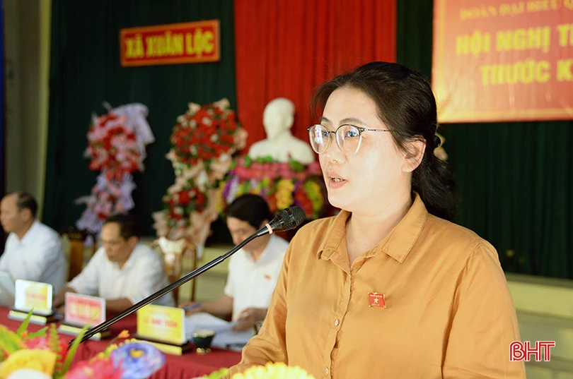 Đại biểu Quốc hội Phan Thị Nguyệt Thu - Chánh án Tòa án nhân dân tỉnh báo cáo dự kiến chương trình, nội dung Kỳ họp thứ 7.