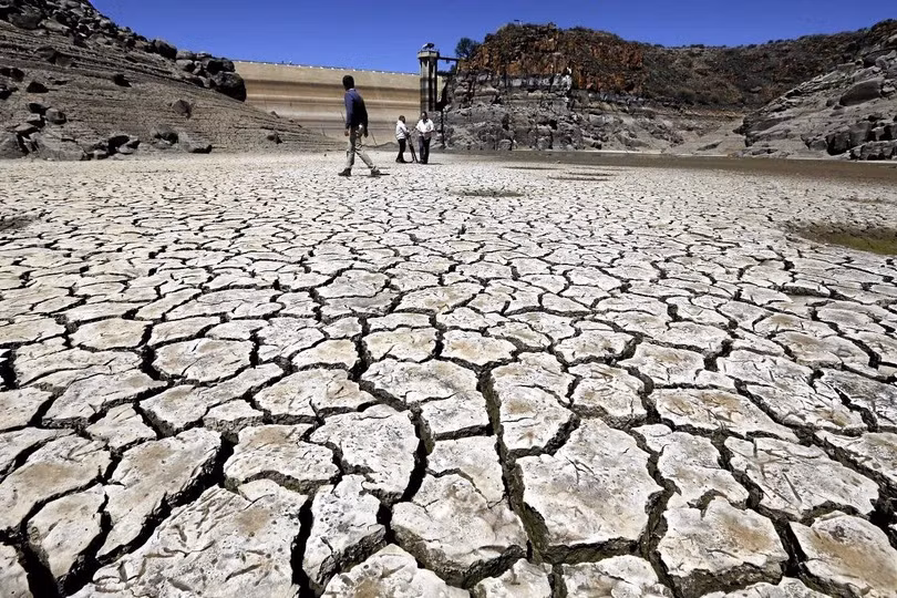 Những sự kiện từng không thể tưởng tượng được trước đây đang trở nên phổ biến khi thế giới nóng lên. Ảnh: Esa Alexander/Sunday Times.