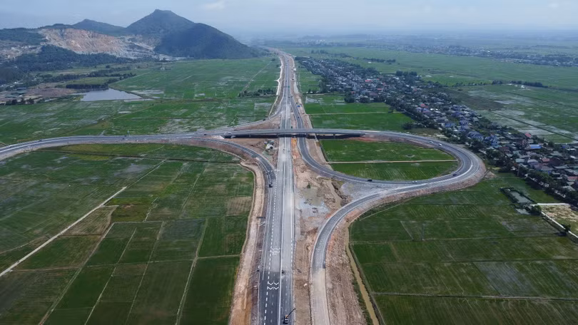 Sáng 30/6 chính thức thông đoạn tuyến còn lại cao tốc Diễn Châu - Bãi Vọt.