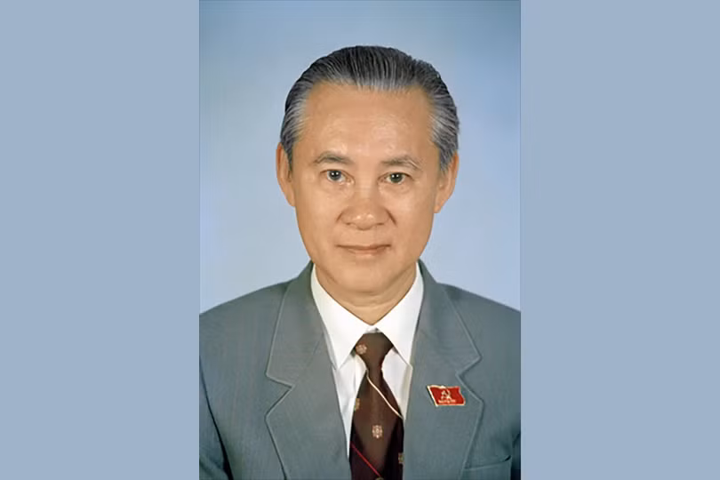 Danh nhân quê Hà Tĩnh nào từng giữ chức vụ Bộ trưởng Bộ Đại học và Trung học chuyên nghiệp? 