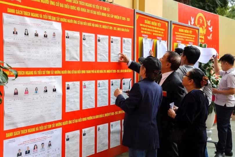 Cuộc bầu cử lần này được tổ chức với nhiều điểm mới đáng chú ý như: thời điểm tiến hành sớm hơn thông lệ, lần đầu được triển khai theo mô hình chính quyền địa phương hai cấp, đổi mới phương thức vận động bầu cử với hình thức trực tiếp và trực tuyến... (Ảnh: Reuters)
