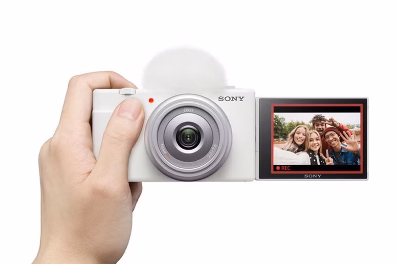 01-may-anh-ky-thuat-so-sony-vlog-zv-1f-trang-6-639102892767089776.jpg