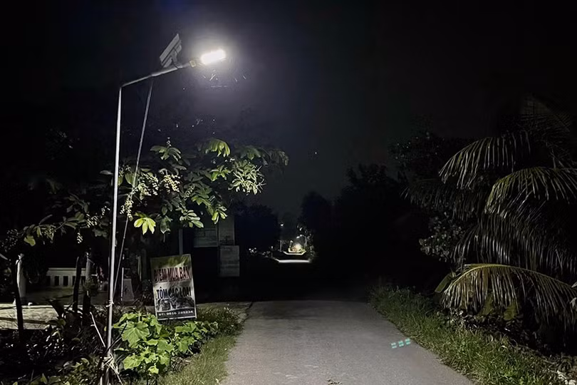 A2.jpg