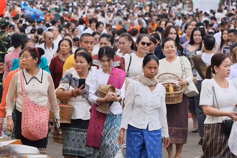 Không chỉ mang ý nghĩa tâm linh sâu sắc, Lễ hội That Luang còn là dịp để Lào quảng bá hình ảnh đất nước, con người và văn hóa dân tộc đến bạn bè quốc tế.