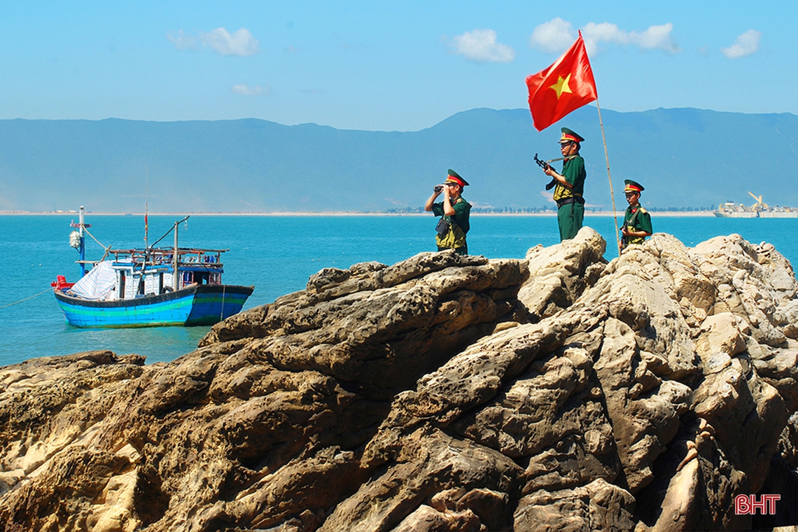 Triển lãm “Vang mãi khúc quân hành” - Sân chơi của những cựu binh đam mê nhiếp ảnh