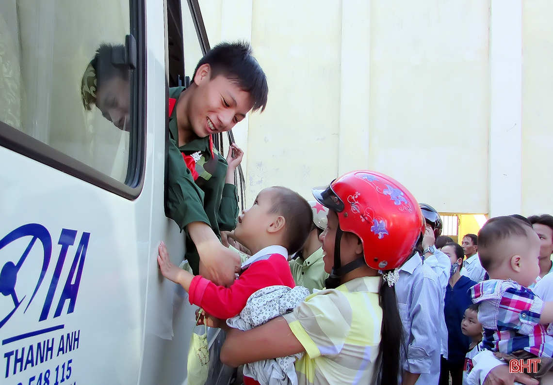 Triển lãm “Vang mãi khúc quân hành” - Sân chơi của những cựu binh đam mê nhiếp ảnh