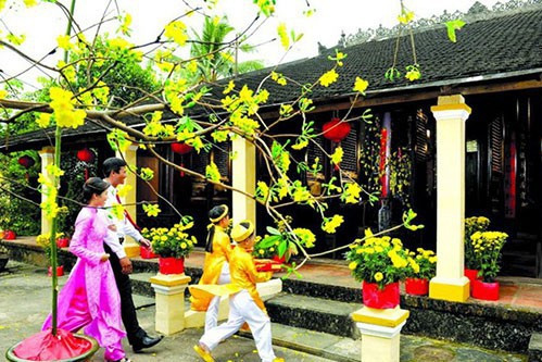 Tết Canh Tý 2020: Tuổi nào xông đất phù hợp với chủ nhà?