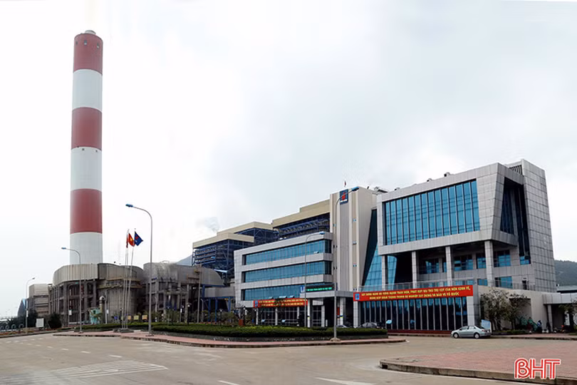 Những người đón tết ở Nhà máy Nhiệt điện Vũng Áng 1