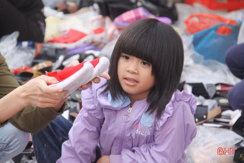 Náo nức phiên chợ tết những ngày cuối năm ở Hà Tĩnh