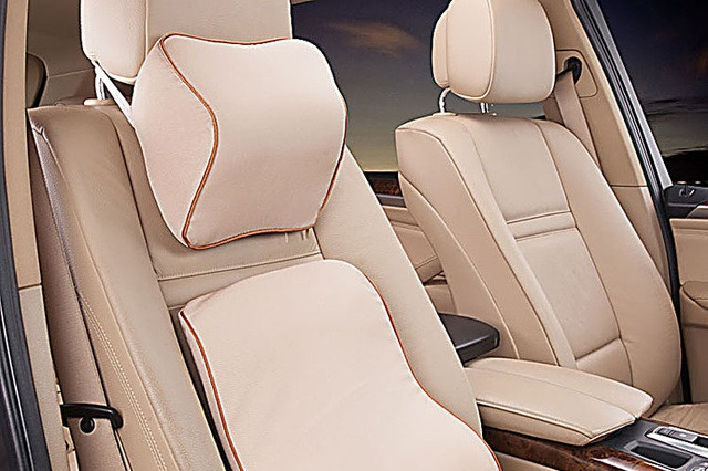 7 lời khuyên giúp giảm đau lưng khi đi ô tô và máy bay