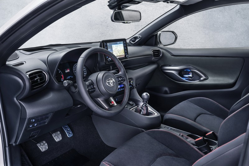 ảnh chi tiết toyota gr yaris 2020 dành cho đường đua hình 9 Ảnh chi tiết Toyota GR Yaris 2020 dành cho đường đua