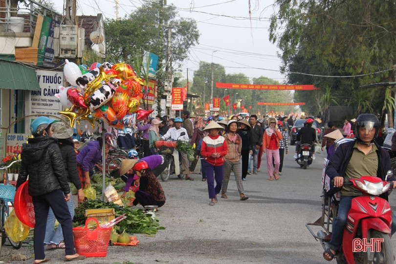 Náo nức phiên chợ tết những ngày cuối năm ở Hà Tĩnh ảnh 1 Náo nức phiên chợ tết những ngày cuối năm ở Hà Tĩnh