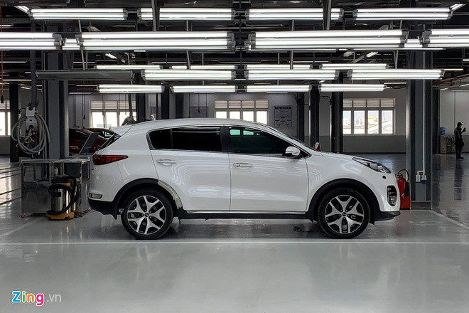 Lái xe đường dài dịp tết - từ tốn để an toàn