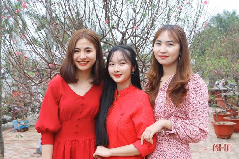 Ra phố hoa Hà Tĩnh mang Xuân về nhà