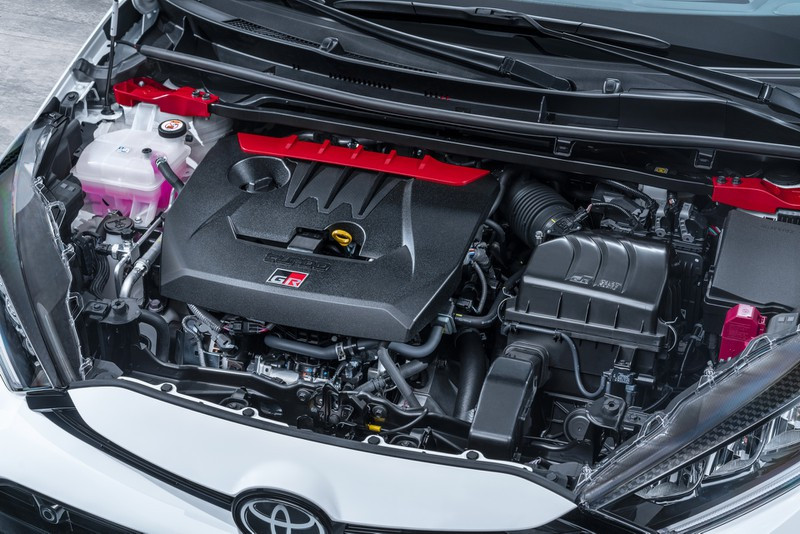 ảnh chi tiết toyota gr yaris 2020 dành cho đường đua hình 8 Ảnh chi tiết Toyota GR Yaris 2020 dành cho đường đua