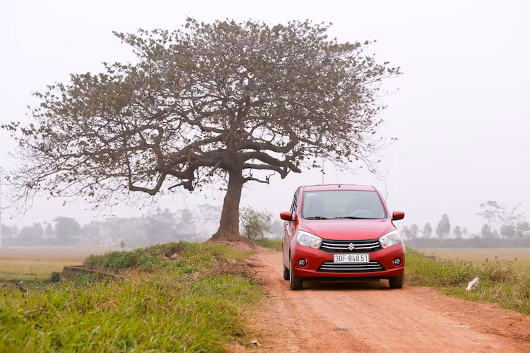 Những lưu ý khi lái ôtô nhỏ đường dài