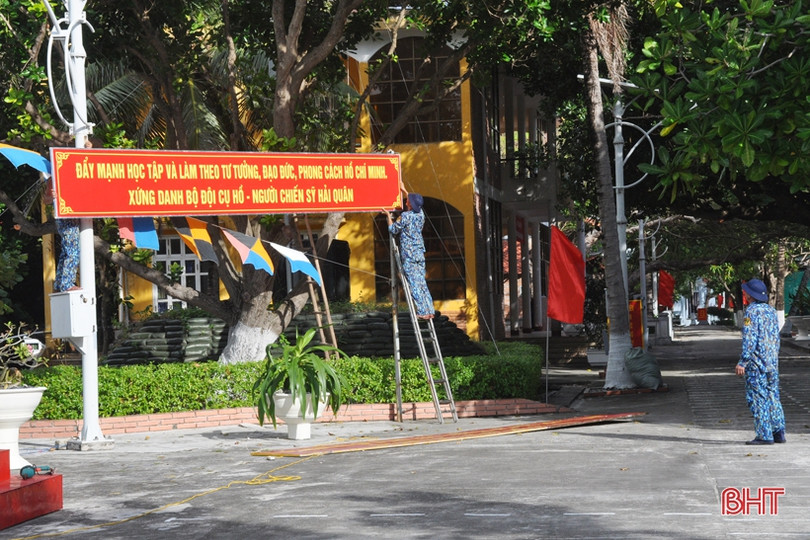 Quân, dân Trường Sa tất bật sửa soạn đón Tết Canh Tý 2020