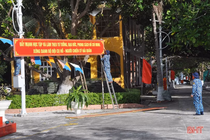 Quân, dân Trường Sa tất bật sửa soạn đón Tết Canh Tý 2020