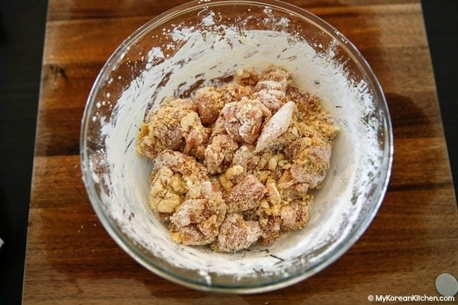 Gà rán tỏi cay ngày cuối năm, tuyệt đỉnh thơm ngon, giòn tan trong miệng