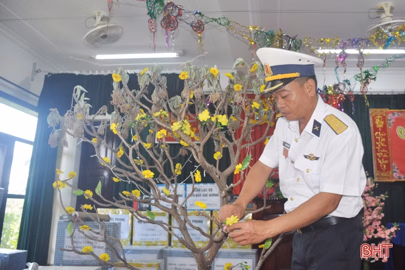 Quân, dân Trường Sa tất bật sửa soạn đón Tết Canh Tý 2020