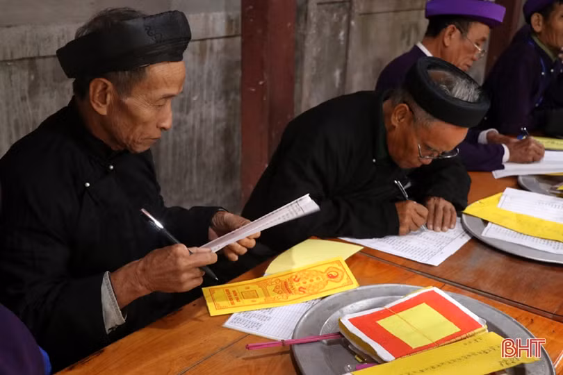 Di tích đền Bà Hải đón gần 2 vạn du khách trong 3 ngày đầu năm