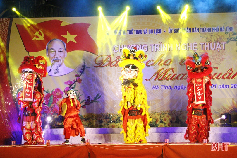 Lắng đọng chương trình nghệ thuật “Đảng cho ta mùa Xuân”