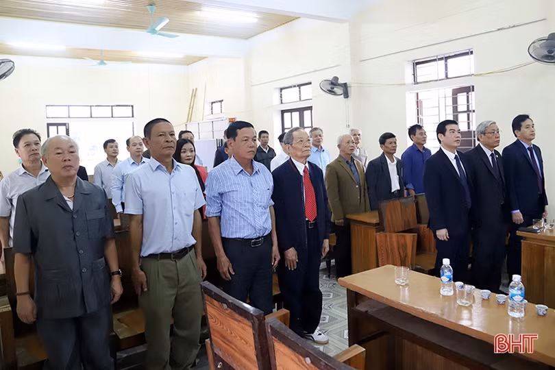 Lãnh đạo tỉnh Hà Tĩnh dự lễ chào cờ đầu năm mới