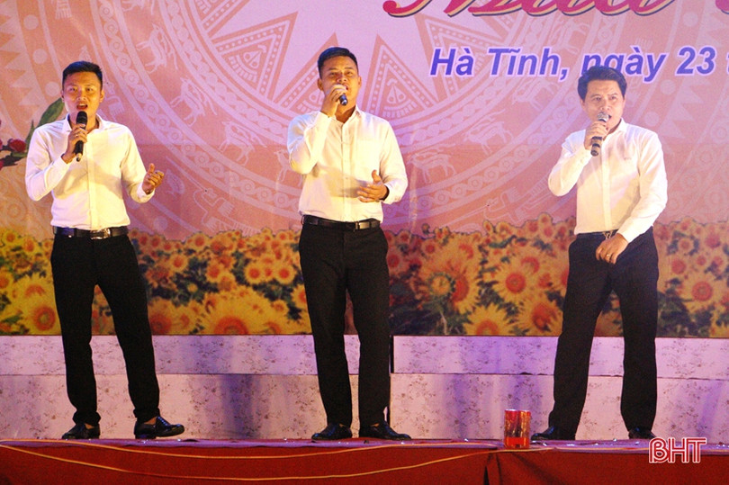 Lắng đọng chương trình nghệ thuật “Đảng cho ta mùa Xuân”